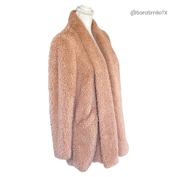 KENNETH COLE NY Blush Pink Teddy Bear Plush Faux Fur Mid-Length Coat - Picture 9 of 15